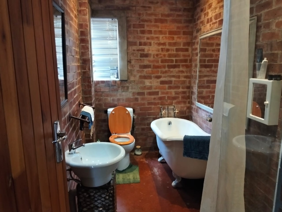4 Bedroom Property for Sale in Pellissier Free State